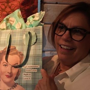 Meet your Posher, Debra